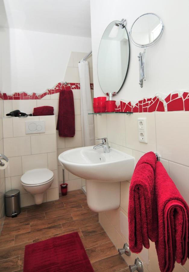 Ferienwohnung Schloms Hof Waffensen Exterior foto
