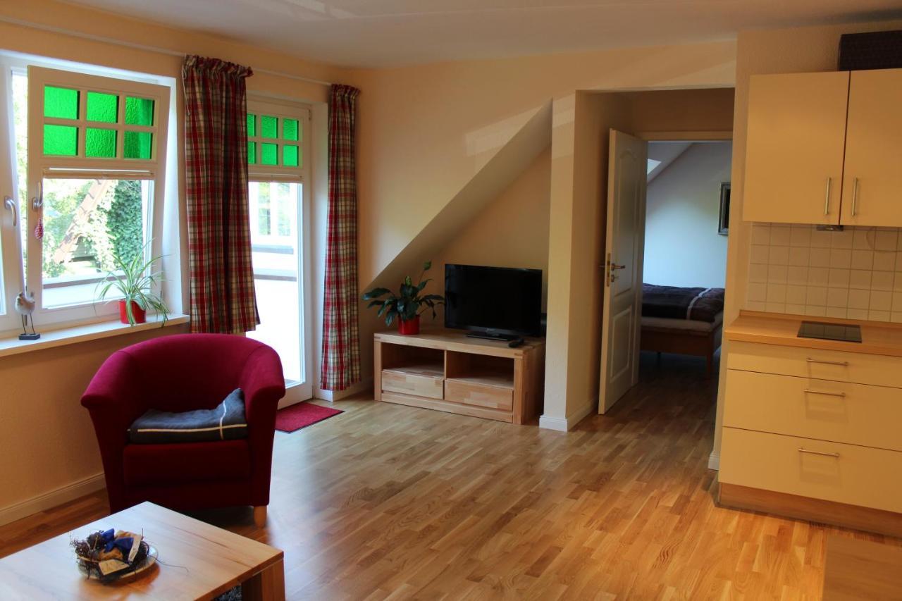 Ferienwohnung Schloms Hof Waffensen Exterior foto