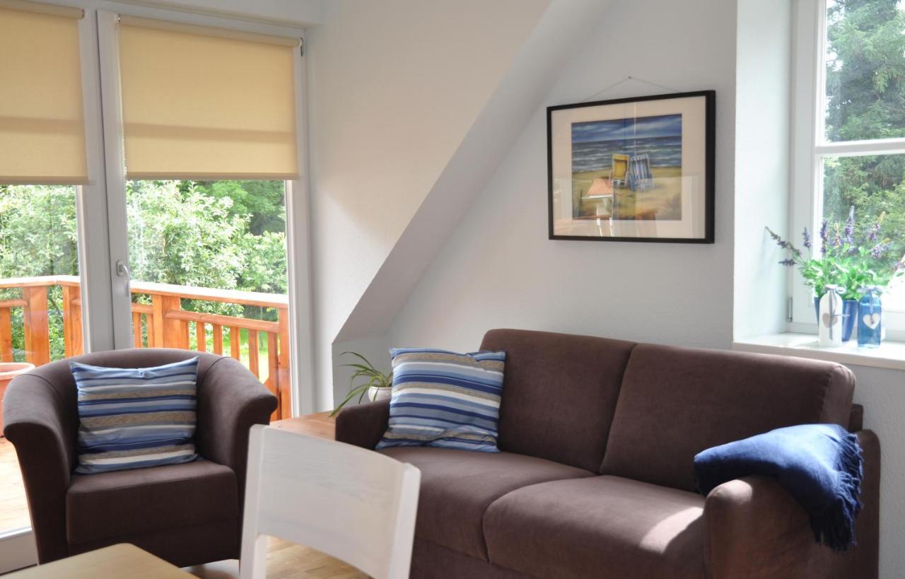 Ferienwohnung Schloms Hof Waffensen Exterior foto