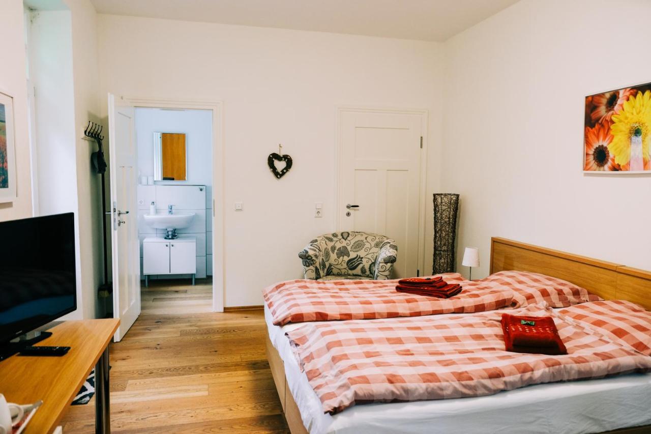Ferienwohnung Schloms Hof Waffensen Exterior foto